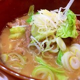 豚肉とキャベツの豚骨醤油ラーメン